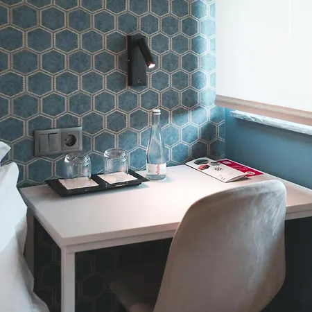 Πανσιόν Alma Candida 24 3*